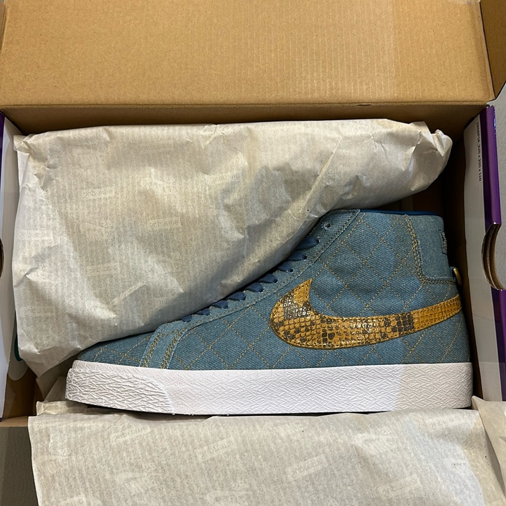 Amazing supreme/ Nike collaboration. Nike SB Zoom Blazer Mid